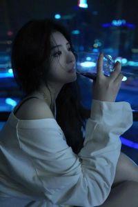 女人伤感失落伤感图片_共鸣！美女伤心照片让人心酸，你也有关切瞬间吗？