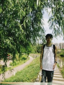 17帅哥照片现实_帅气17岁小哥哥照片，青春活力头像背景推荐