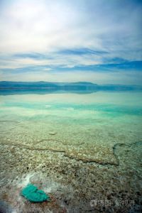 真实的死海照片_盐水湖美景体验
