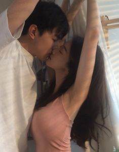 两人接吻有甜味是真爱吗_真心爱了，吻的甜不甜不重要，包容才是真爱