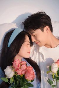 情侣真人高清图片素材_情侣美图，创意浪漫素材，温馨甜蜜瞬间