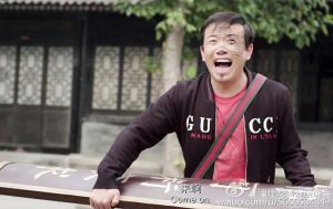 大潘这个就是爱情图片_公园情侣牵手赏日落，浪漫温馨发朋友圈