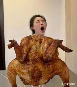 搞笑烧鸡图片_搞笑烧鸡图，聊天背景表情包必备，爱吃烧鸡的快来分享！