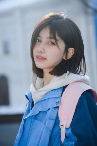 高中生美女伤感高清图片_青春伤感怀旧风女生照，发朋友圈表达失落心情