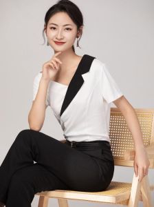 女士气质形象照图片_气质高级女性照，正式场合必备，优雅范儿十足！