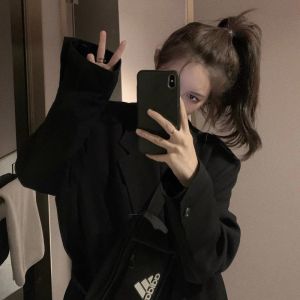 社会女人霸气图片_独立自信叛逆女性，活出精彩不按老规矩！