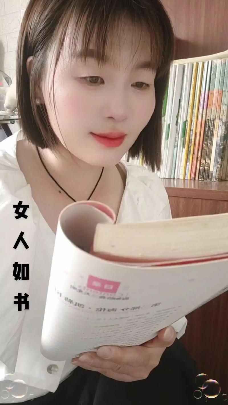 女人如书唯美图片_美图配朋友圈显品味，哪个最打动你？