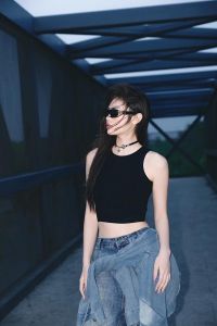 女生很飒的图片_飒爽女生头像壁纸，自信满满，哪种飒你属哪种？