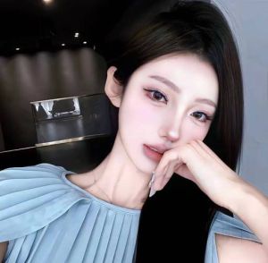 高端御姐霸气女生头像_御姐头像，高级冷艳风，彰显成熟魅力，独特吸睛
