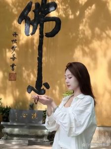 女子佛缘图片大全_禅意女子佛像壁纸，平静心情好选择