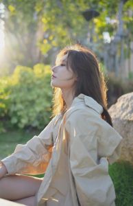 侧面女生高清照片_柔光细腻，头像背景素材首选，你最爱哪点？