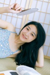 女生最真实的写照_洋气女士配都市景，展现女生多样魅力和独立自信