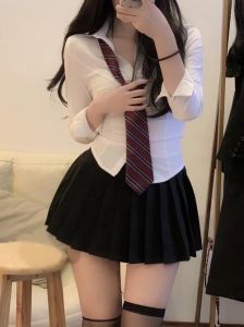 女生超薄透明衬衫jk图片_透明薄款女衬衫，高中女生性感透视穿搭