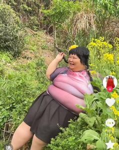 又肥又丑女人真实照片_照片使用咨询，需要帮忙就问！
